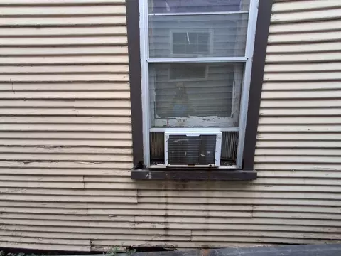 Exterior - 1503 Wise Ave SE, Roanoke, VA 24013 photo 10 of 23