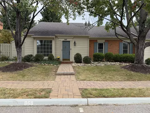 868 Stonegate Ct, Salem, VA 24153