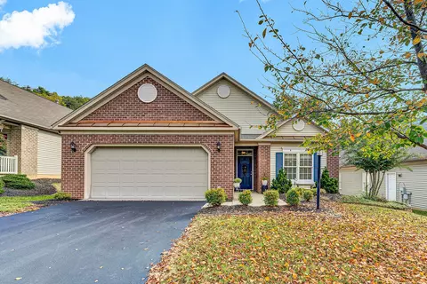 1351 Aarons Run Cir, Salem, VA 24153