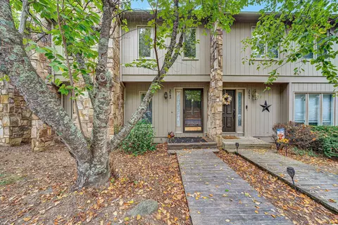 3543 Londonderry Ln, Roanoke, VA 24018