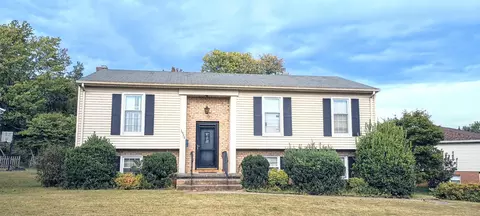 3926 Kentland Dr, Roanoke, VA 24018