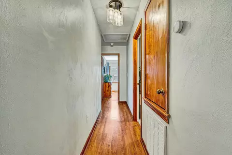 Entry Way - 1925 Edgerton Ave SE, Roanoke, VA 24014 photo 1 of 1