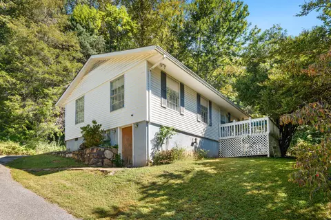 7266 Wilson Rd, Boones Mill, VA 24065