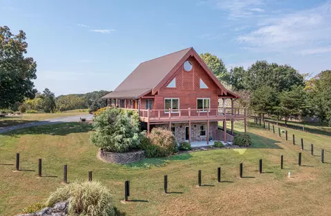 1870 Timber Rdg, Buchanan, VA 24066