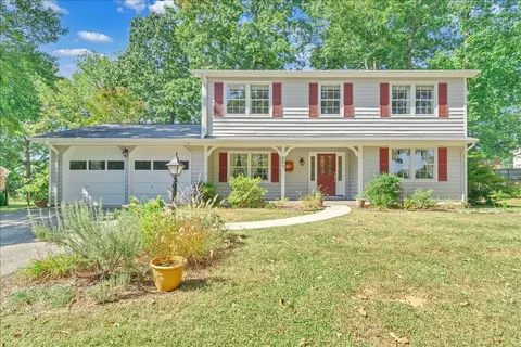 207 Queen Regent Ct, Blue Ridge, VA 24064