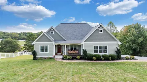 245 Key West St, Moneta, VA 24121