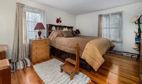 Bedroom - 8122 Rich Patch Rd, Covington, VA 24426 photo 3 of 3