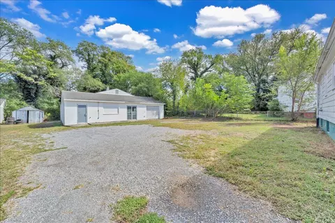 3121 Plantation Rd NE, Roanoke, VA 24012