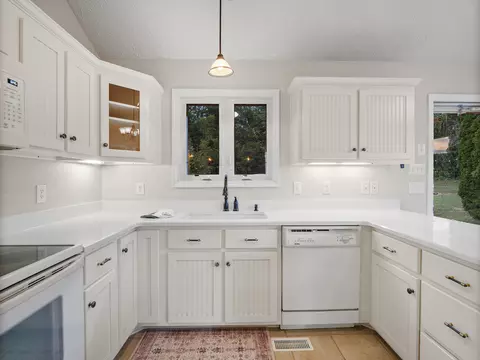 Kitchen - 885 Whetstone Rd, Ferrum, VA 24088 photo 5 of 9