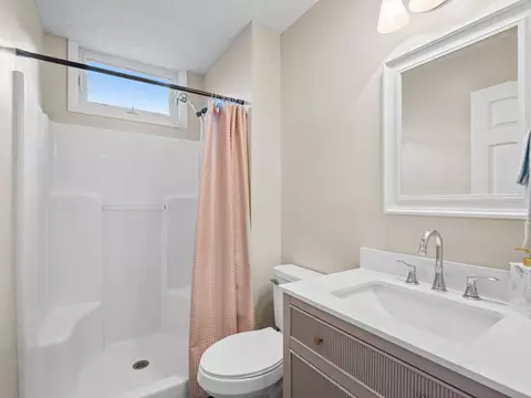 Bath - 885 Whetstone Rd, Ferrum, VA 24088 photo 4 of 4