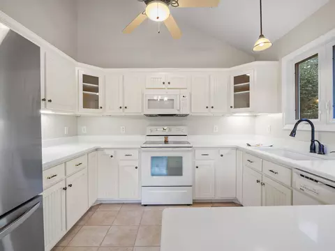 Kitchen - 885 Whetstone Rd, Ferrum, VA 24088 photo 3 of 9