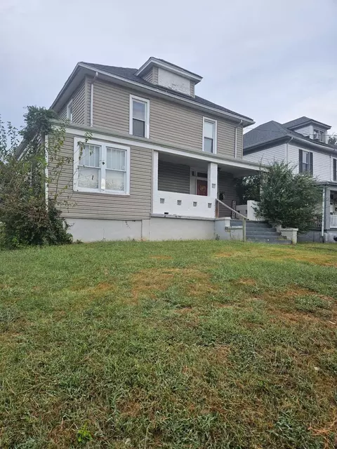 2129 Orange Ave NW, Roanoke, VA 24017