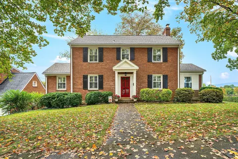 1803 Sheffield Rd SW, Roanoke, VA 24015