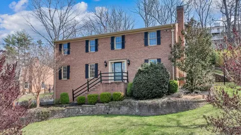 5139 Remington Rd, Roanoke, VA 24018