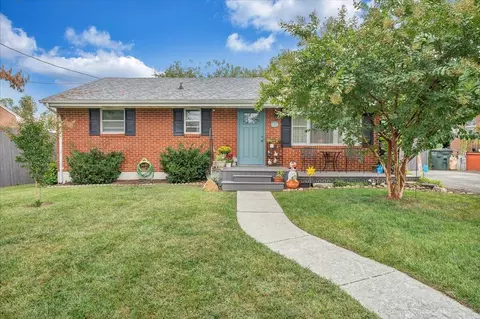 1410 Orchard Dr, Salem, VA 24153