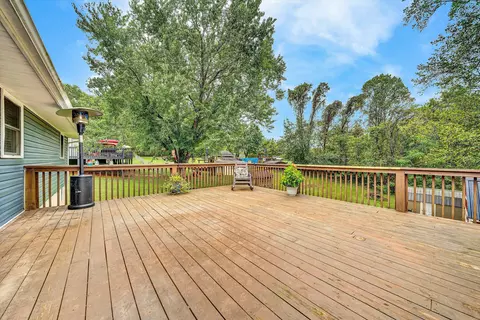 Exterior - 1057 Eaffa Ln, Vinton, VA 24179 photo 4 of 12
