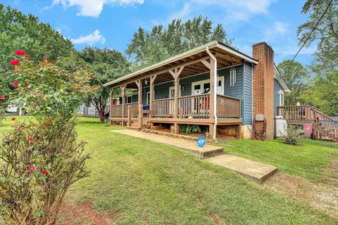 Exterior - 1057 Eaffa Ln, Vinton, VA 24179 photo 1 of 12