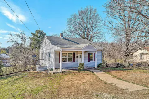 1006 Crescent St NW, Roanoke, VA 24017