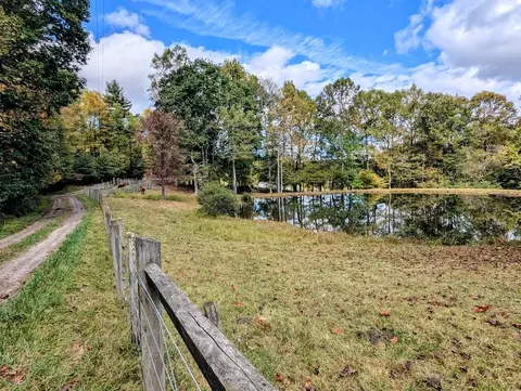 173 Hubbard Rd SW, Willis, VA 24380 photo 7