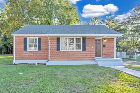 1018 Greenhurst Ave NW, Roanoke, VA 24012