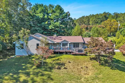 4625 Twelve Oclock Knob Rd, Roanoke, VA 24018