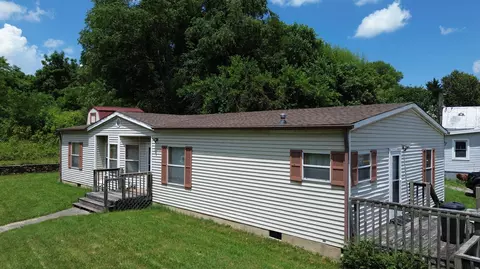 4893 Lee Hwy, Troutville, VA 24175