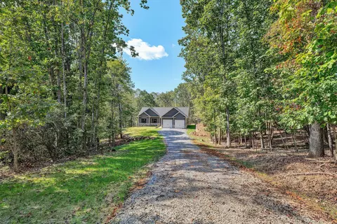 1009 Jewel Trl, Moneta, VA 24121