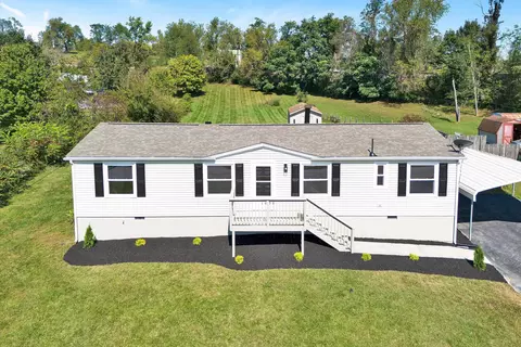 1030 Church St NE, Christiansburg, VA 24073