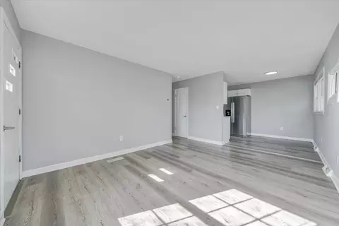 406 E Augusta Ave, Vinton, VA 24179 photo 3