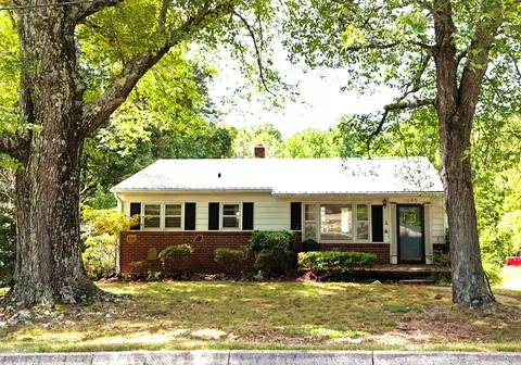 1040 Owens Rd, Martinsville, VA 24112