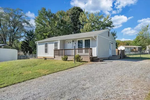 Exterior - 3516 Springtree Cir NE, Roanoke, VA 24012 photo 5 of 16