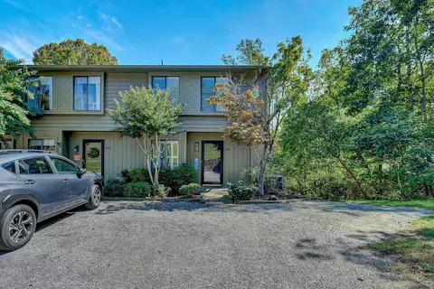501 Harbor Ridge Dr, Goodview, VA 24095