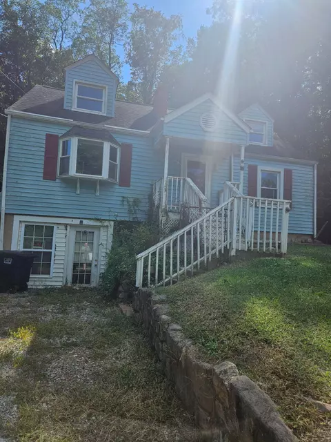 5204 Salem Tpke NW, Roanoke, VA 24017