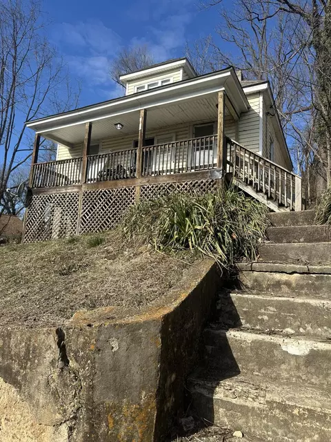 1320 Tazewell Ave SE, Roanoke, VA 24011