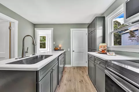 1702 E Gate Ave NE, Roanoke, VA 24012