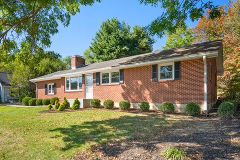 207 Ardmore St, Blacksburg, VA 24060