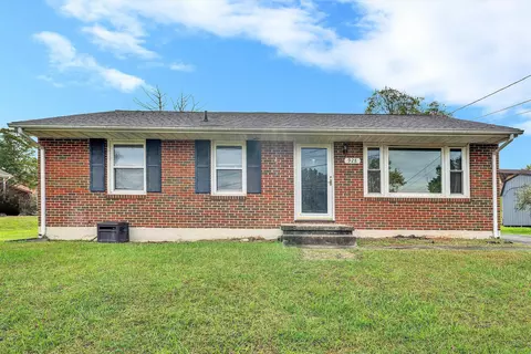 928 Shelbourne Ave, Vinton, VA 24179