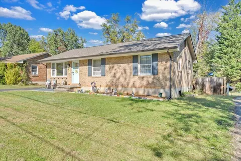 2441 Meadowbrook Rd NW, Roanoke, VA 24017