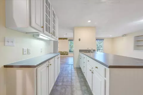 Entry Way - 5539 Highfields Rd, Roanoke, VA 24018 photo 12 of 14