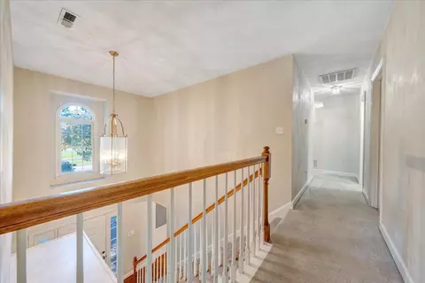 Entry Way - 5539 Highfields Rd, Roanoke, VA 24018 photo 8 of 14