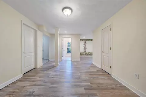 Entry Way - 5539 Highfields Rd, Roanoke, VA 24018 photo 13 of 14