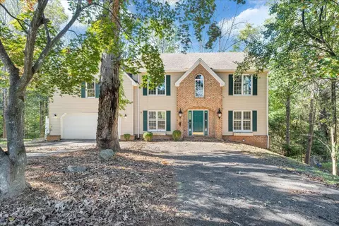 Exterior - 5539 Highfields Rd, Roanoke, VA 24018 photo 2 of 11