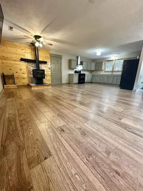 401 Broken Arrow Ln, Covington, VA 24426 photo 5