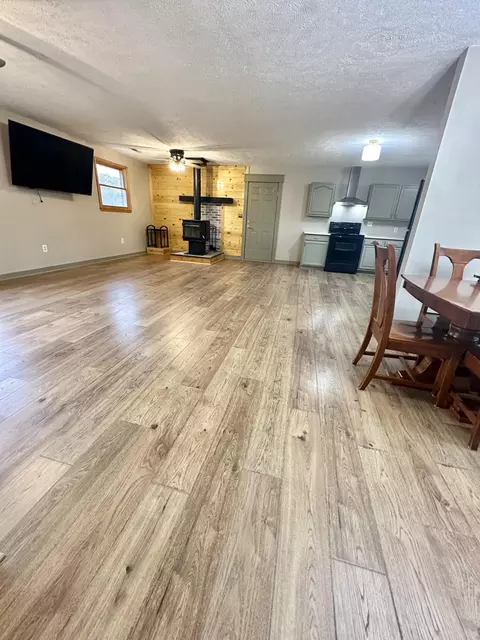401 Broken Arrow Ln, Covington, VA 24426 photo 14