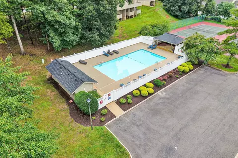 Exterior - 7313 Maple Ct SW, Roanoke, VA 24018 photo 8 of 9