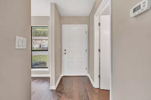 Entry Way - 7313 Maple Ct SW, Roanoke, VA 24018 photo 1 of 2