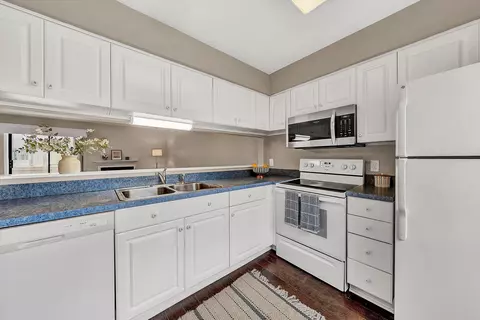 Kitchen - 7313 Maple Ct SW, Roanoke, VA 24018 photo 2 of 3
