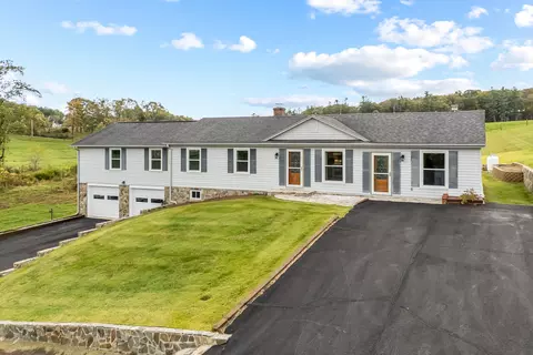103 Forest Ln, Galax, VA 24333