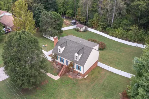 111 E Otter Ridge Dr, Goode, VA 24556 photo 5