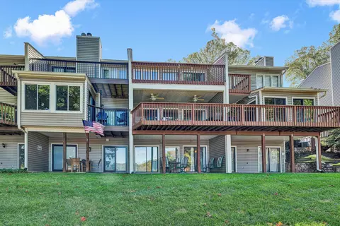 80 Windlass Pointe Dr #80, Moneta, VA 24121 photo 3
